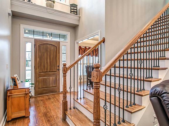 5th image of 1006 Loblolly Dr