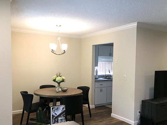 4th image of 615 Blossom Hill Rd #44