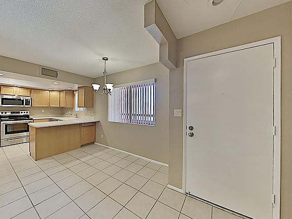 4th image of 12222 N PARADISE VILLAGE Parkway #237