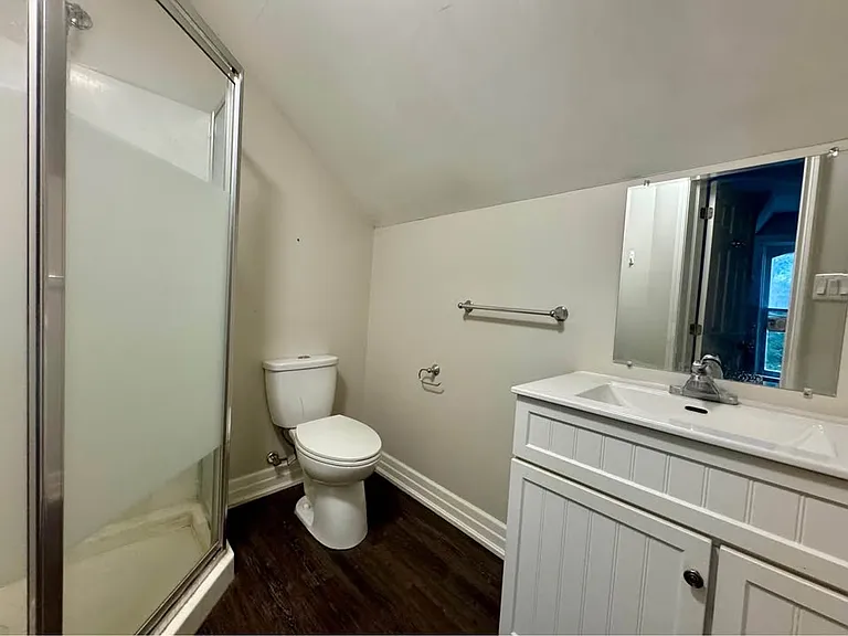 8 Peel St #3 — Photo 8