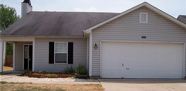 1st image of 8433 Country Meadows Dr