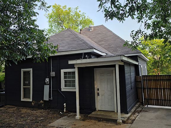 4th image of 1009 E Oleander St