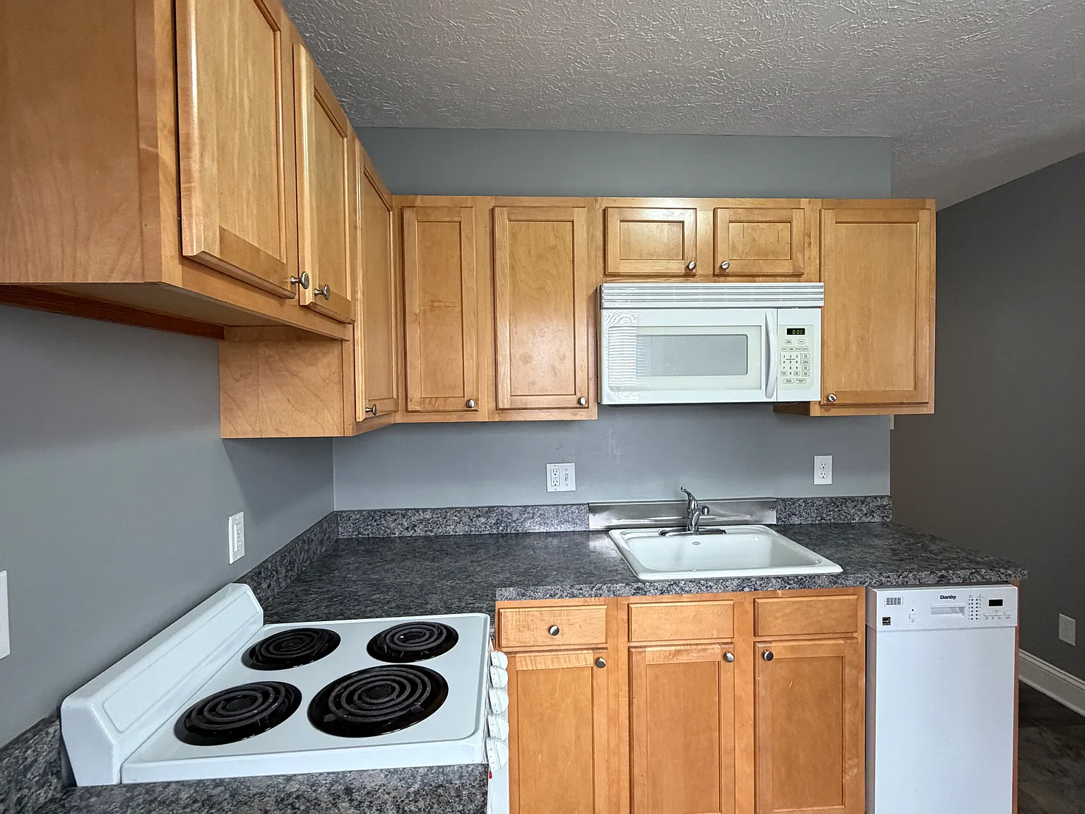 1 bed, 650 sqft, $950 — Photo 4