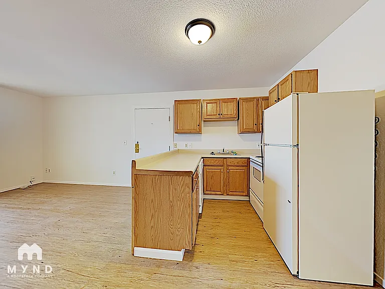 2150 Sutro St #G4 — Photo 6
