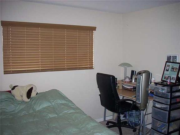 4th image of 4205 Lamont St Unit 5