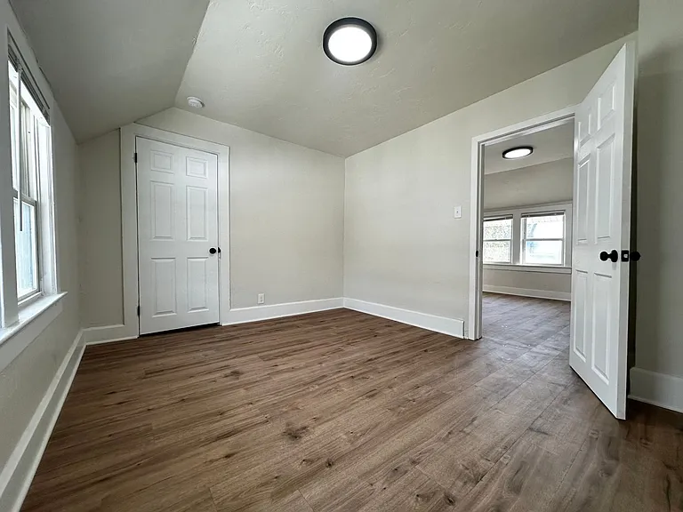 1152 Stuart St — Photo 17