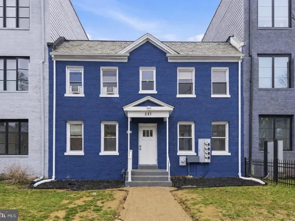 221 20th St NE, Washington, DC