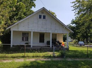 742 Ottawa Ave, Baxter Springs, KS 66713