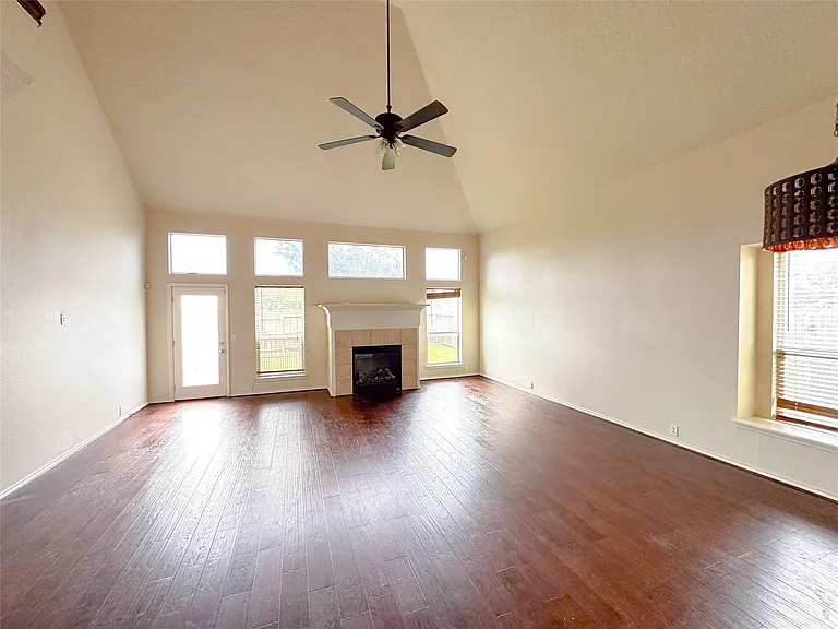 3054 Orchard Vale Dr — Photo 7