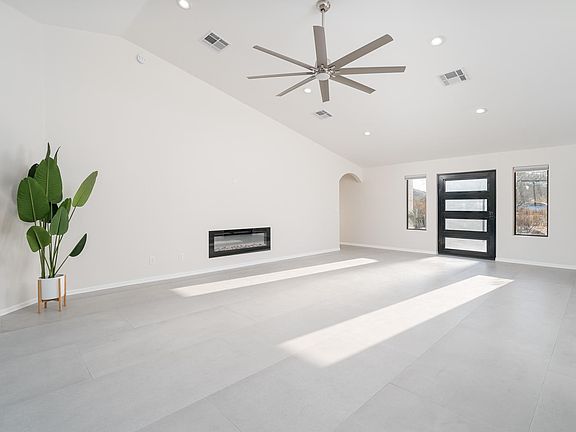 5th image of 8975 S San Pablo Dr