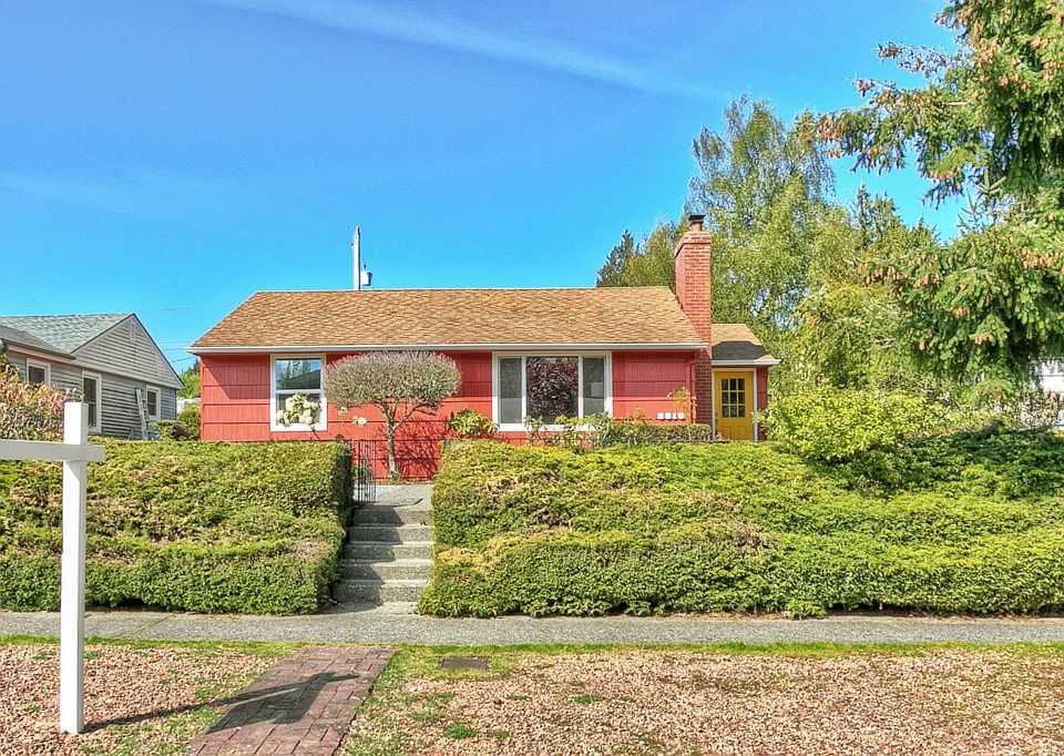 2nd image of 3819 49th Ave SW