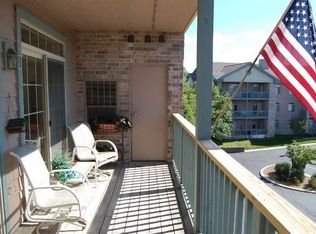 13070 W Bluemound Rd UNIT 308, Elm Grove, WI 53122