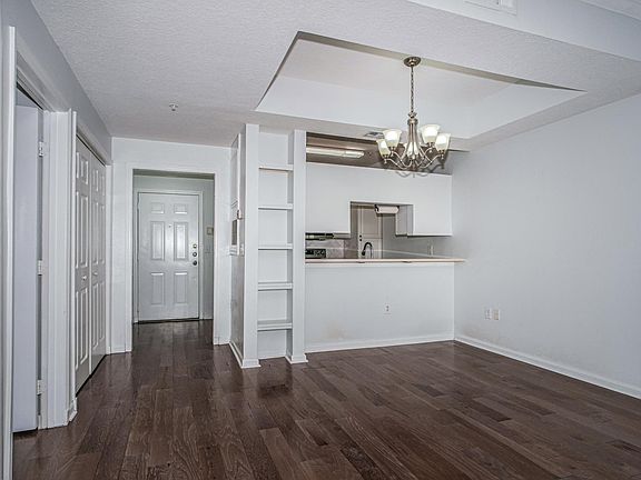 4th image of 800 S Dakota Ave APT 240