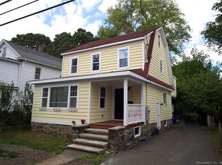 11 Deerfield St, Norwalk, CT 06854