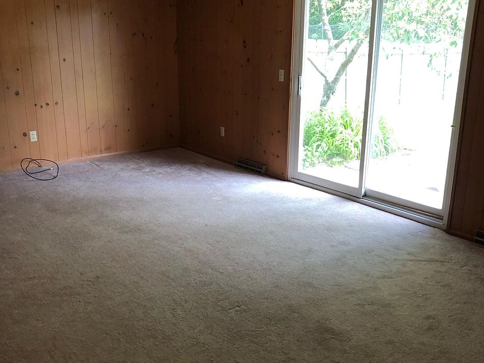 2nd image of 1609 Longfellow Dr