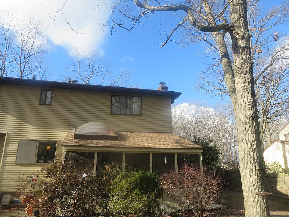 2nd image of 20 Old York Rd