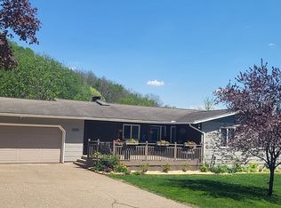 1046 Glen Echo Ln, Winona, MN 55987