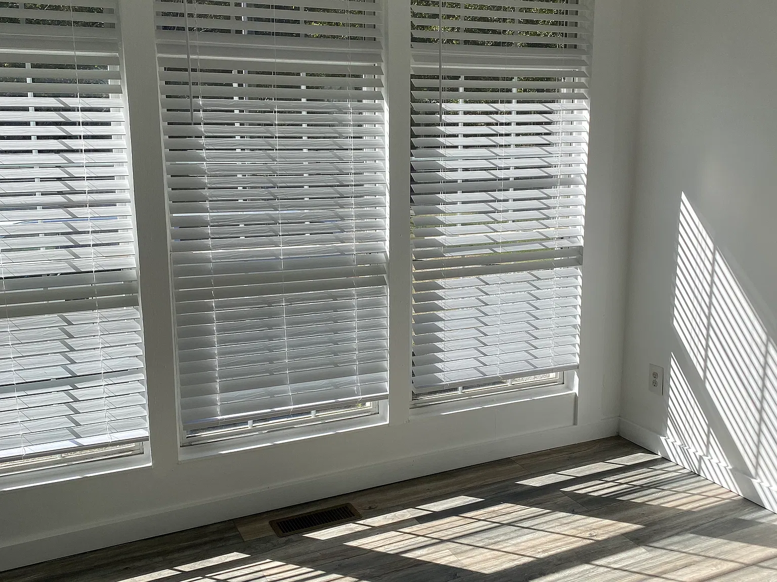 3 bed, 1350 sqft, $1,600 — Photo 3