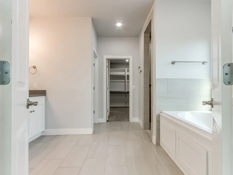 16421 Water Stone Way — Photo 24