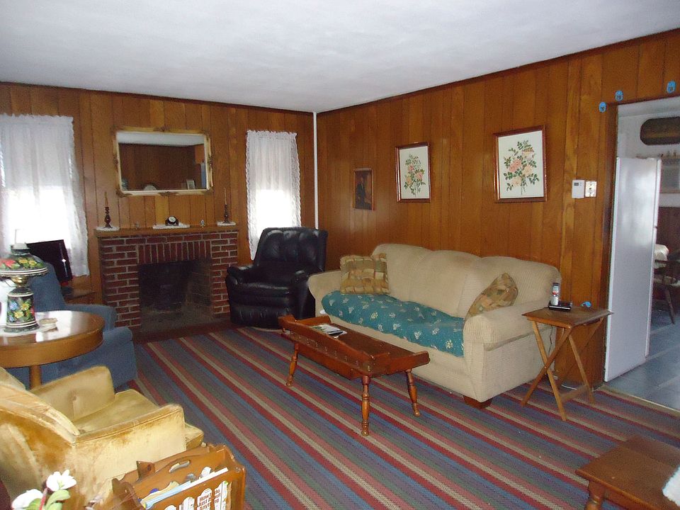 1st image of 24 N Crescent Dr