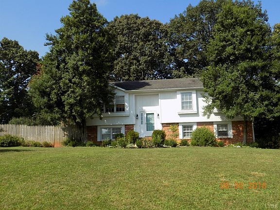 3rd image of 100 Wooldridge Cir