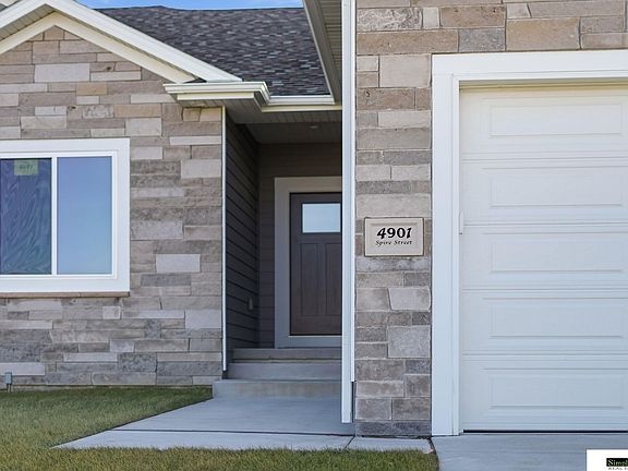 2nd image of 4901 Spire St