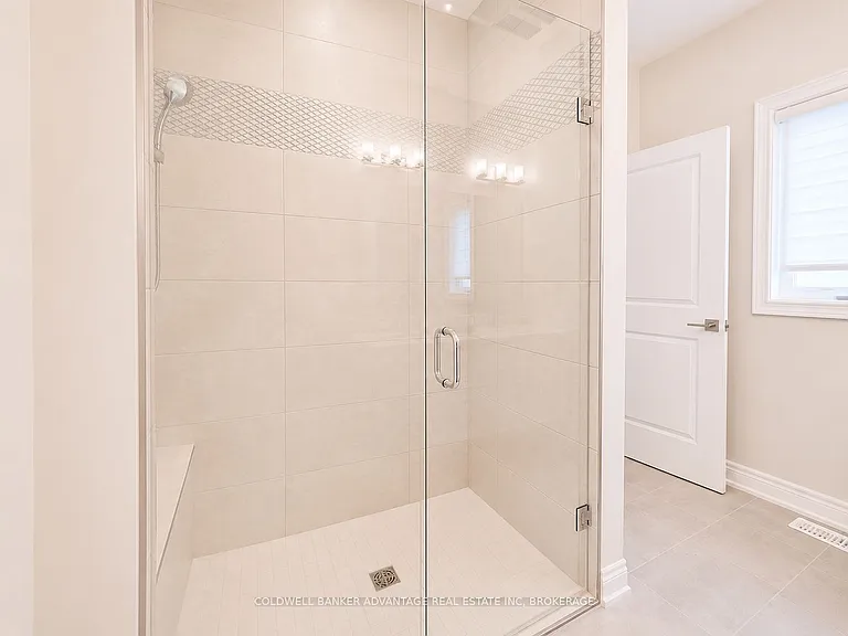 180 Port Robinson Rd #8 — Photo 24