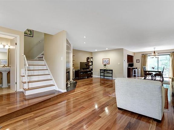 2nd image of 41 Glenview Dr