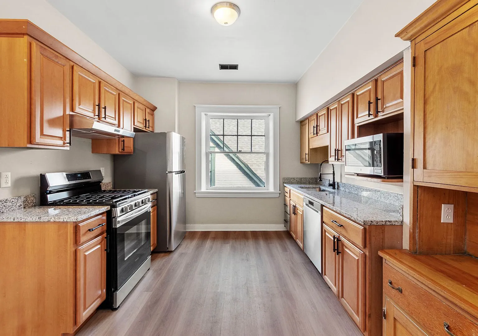 226 East End Avenue — Photo 1