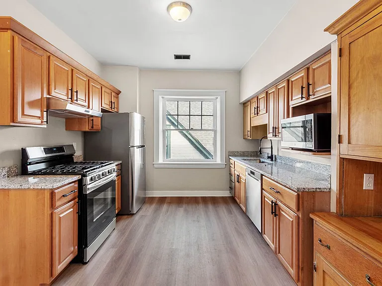 226 East End Avenue — Photo 18