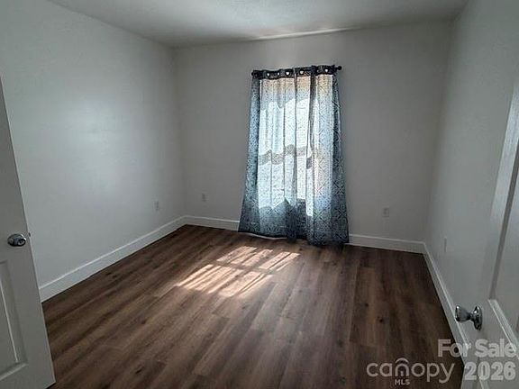 4th image of 291 McGinnis Dr