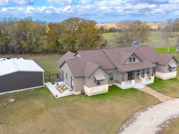 7726 Huber Rd, Seguin, TX 78155