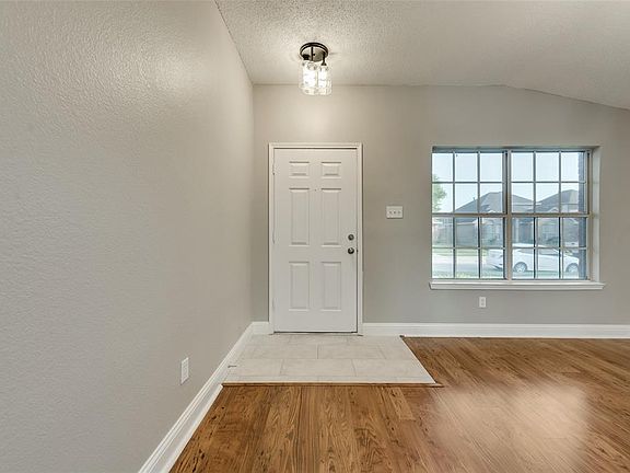 5th image of 1438 Stella Dr