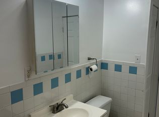 49 Hollywood St APT 2, Worcester, MA 01610