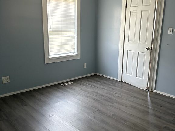 5th image of 846 29th St