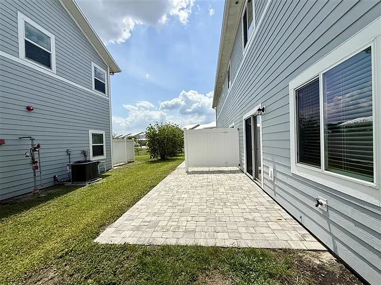 2604 Tanoak Ter — Photo 19
