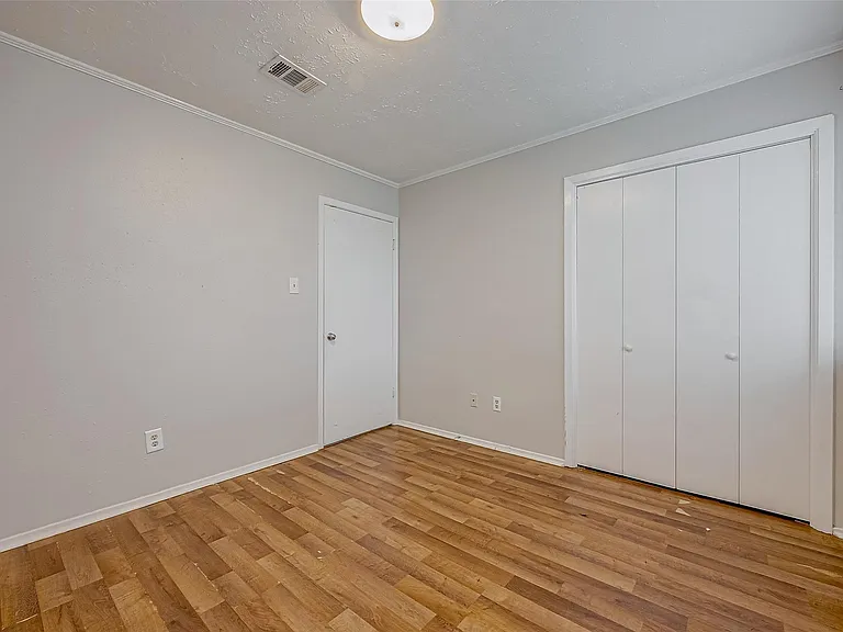 10322 Clarktower Ln — Photo 32