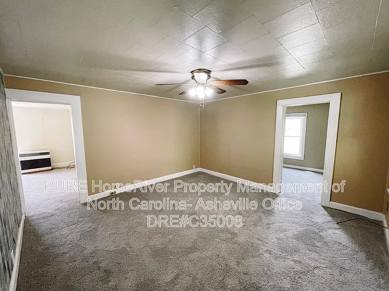 2 bed, 1.0 bath, $1,295 — Photo 3