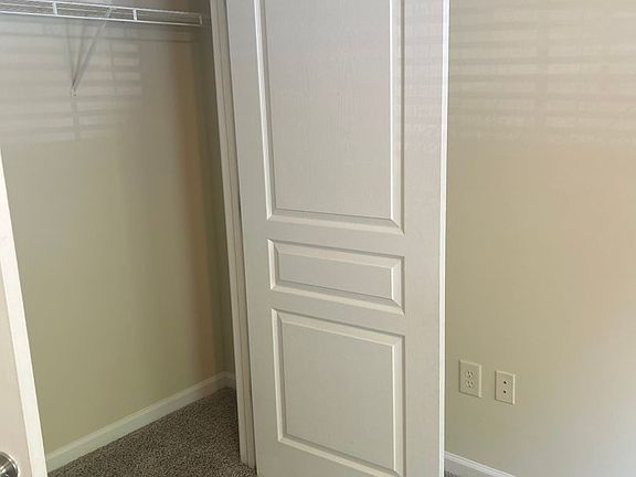 5th image of 3921 Cherokee Woods Way APT 101