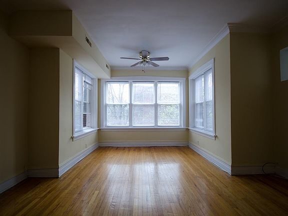 4th image of 4739 N Washtenaw Ave #2