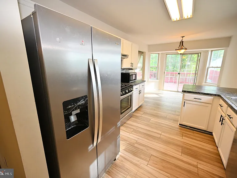 9172 Granite Ct — Photo 14