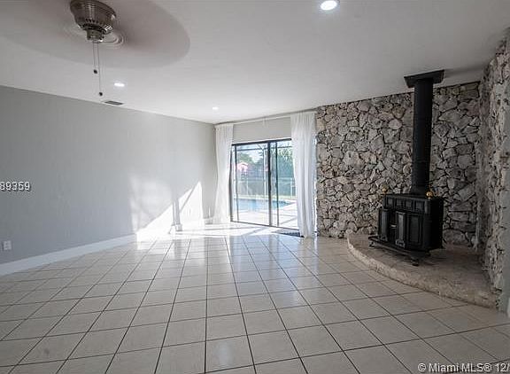 3rd image of 9448 Sterling Dr