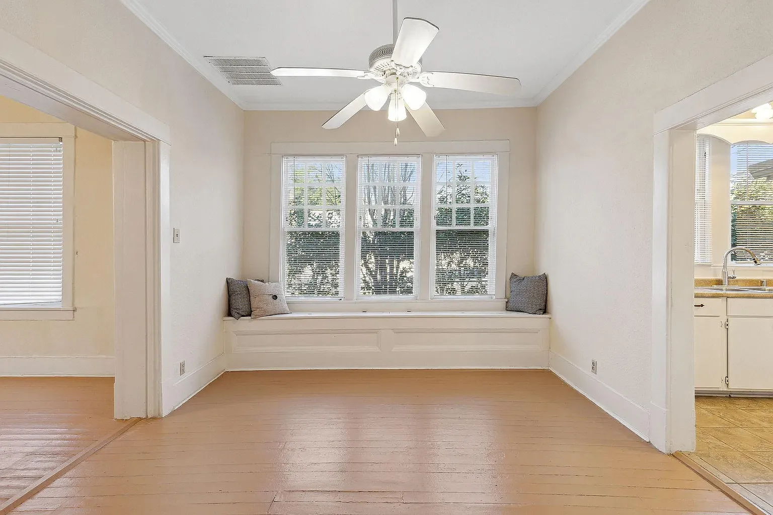 3 bed, 1300 sqft, $1,800 — Photo 3