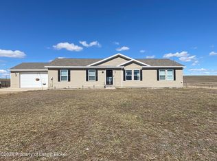 13071 Sandy St, Arnegard, ND 58835