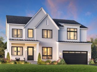 11 Sequoia Cir, Manhasset, NY 11030