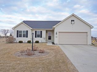 N8082 Preserve Park Dr, Ixonia, WI 53036