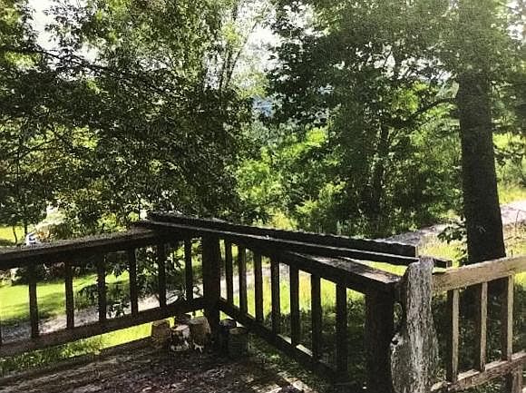 1st image of 121 Valley View Pvt Dr