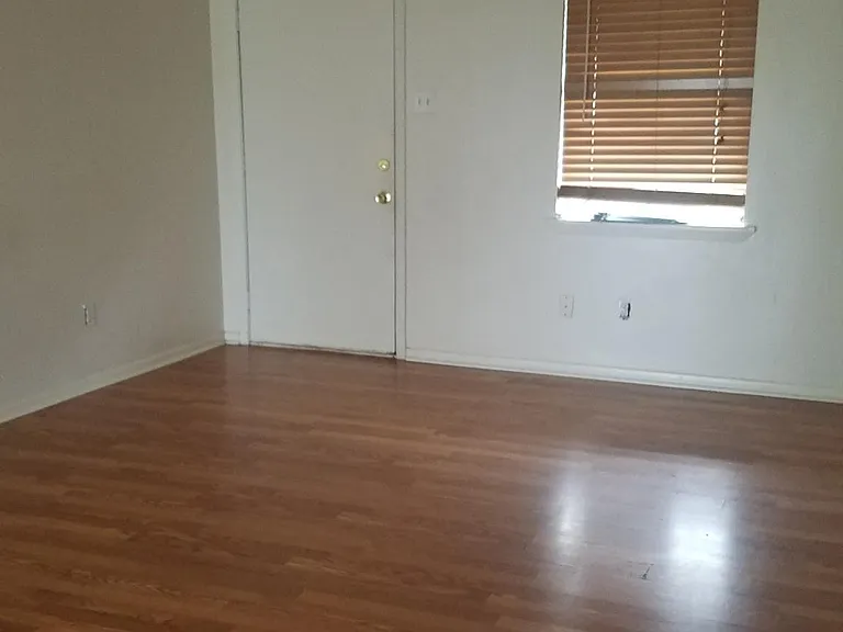 111 High Dr — Photo 5