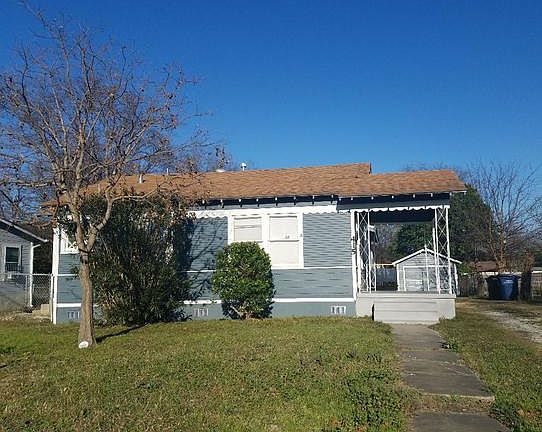 2nd image of 415 Notre Dame Dr