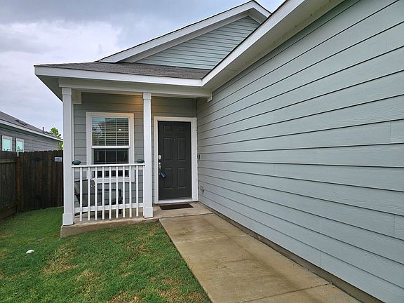 2nd image of 1126 Cattail Ln